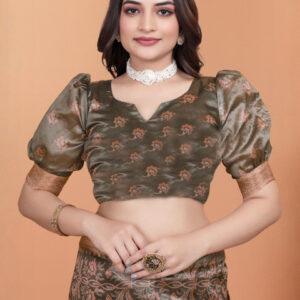 Mameraa Women Floral Saree - Image 6